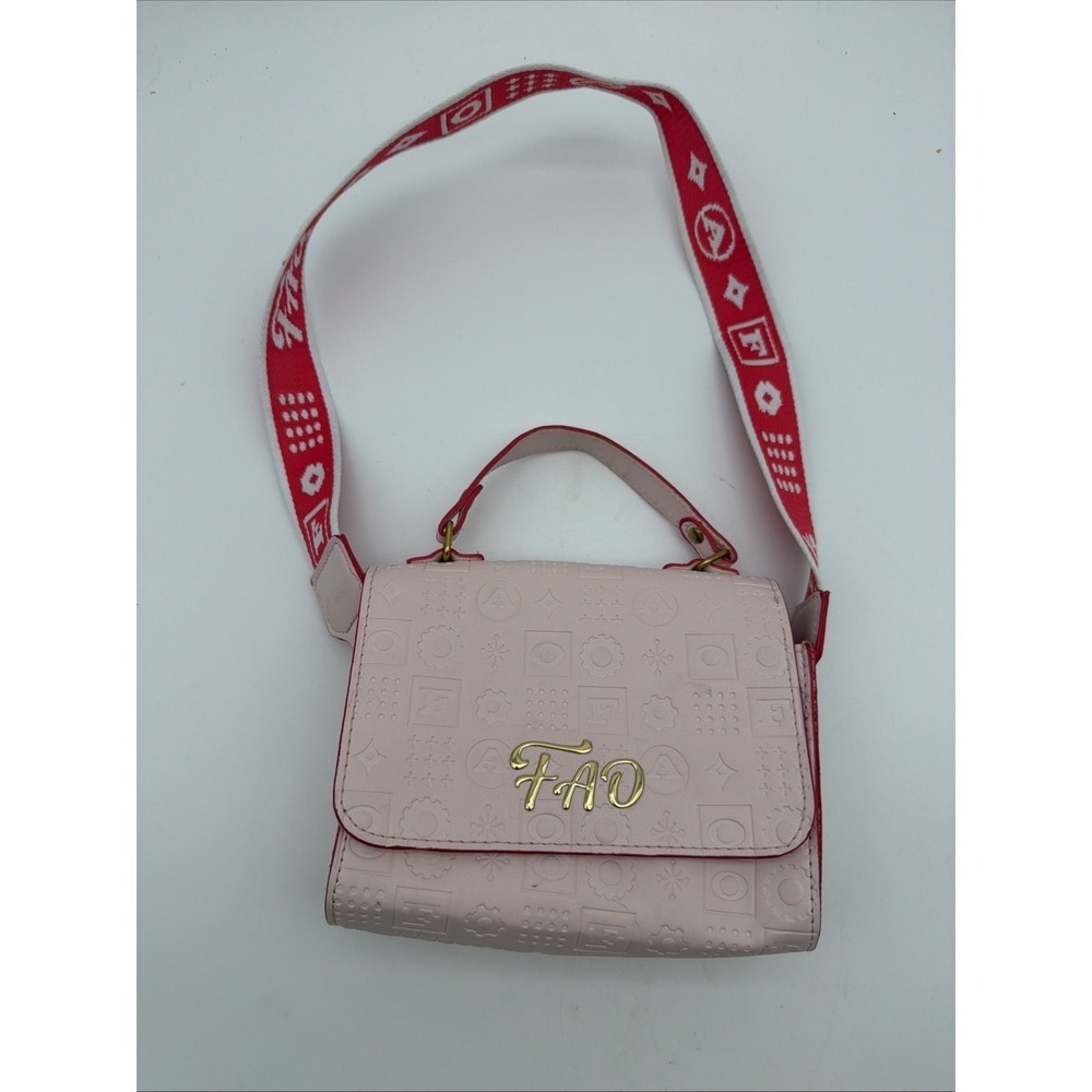 FAO Schwarz girl Glamour Go Designer Purse Embossed Logo print
